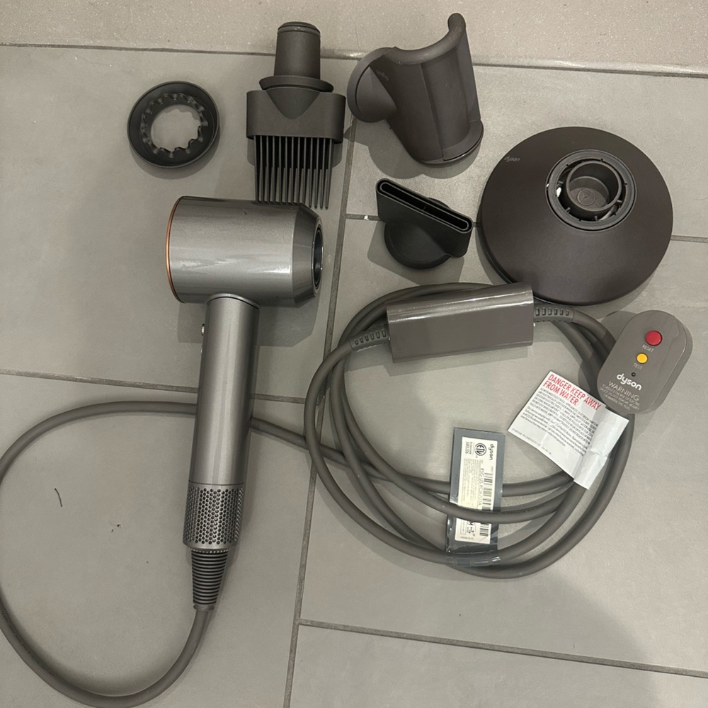 Like new DYSON hair blow dryer